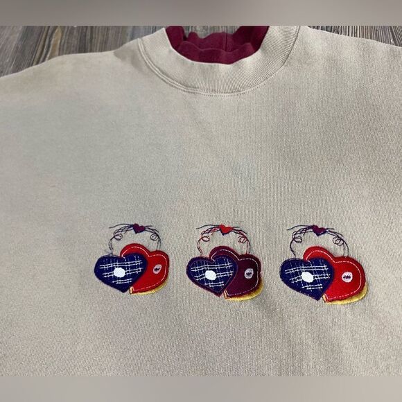 Vintage 1990's Embroider Sweatshirt Hearts Grandma Sweatshirt XL Tan EUC - Picture 1 of 9